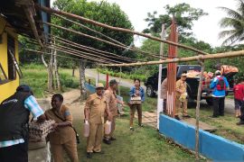 Anak yatim di Manokwari dapat bingkisan Natal dari Inspektorat Papua Barat