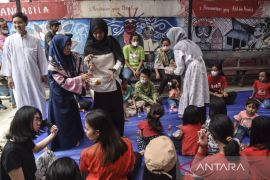 Kupat Natal di kampung Toleransi