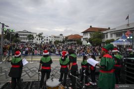 DKI kemarin, perayaan Natal hingga Ridwan Saidi meninggal dunia