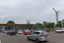 Pembelian tiket TMII secara daring membuat lalu lintas padat