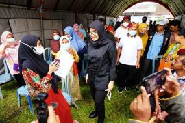 "Camping Embun", Pemkab Banyuwangi berkemah layani adminduk warga lereng Gunung Raung