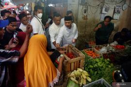 Mendag pantau harga sembako pasar tradisional di Ponorogo