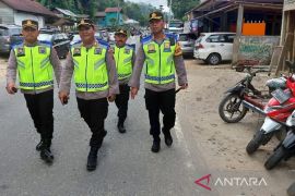 Kapolres Tapsel cek pos pengamanan dan objek wisata Aek Sijornih
