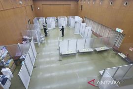 Jepang akan wajibkan pengunjung dari China jalani tes COVID-19