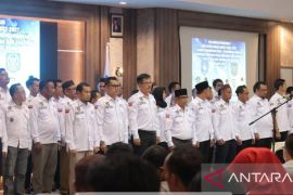 Pj Gubernur Babel kukuhkan pengurus DPD APDESI