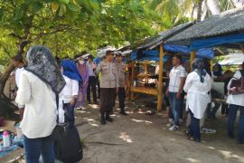 Polisi perketat pengawasan pengunjung di Pantai Trikora Bintan