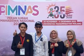 Tiga mahasiswa Unej teliti aerogel rami atasi tumpahan minyak di laut