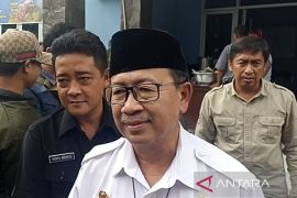 Bupati Cianjur bantah menyelewengkan bantuan logistik bencana