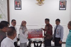 FKIJK NTB menyalurkan bantuan Rp330 juta untuk korban bencana