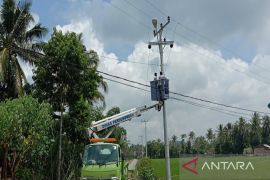 Dishub Baubau pasang PJU sebanyak 182 titik selama 2022