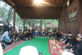 Sambut 2023, Menparekraf semangati pelaku pariwisata Banyuwangi