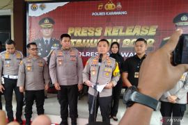 Polres Karawang terima 3.875 aduan WA Lapor Pak Kapolres selama 2022