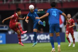 Sepuluh pemain Thailand tahan imbang 1-1 Indonesia