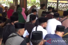 Jumlah peziarah makam Gus Dur di Jombang naik drastis