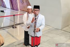 Masjid Al Jabbar merupakan masjid terlengkap di Indonesia, sebut Ridwan Kamil