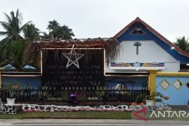 Ribuan umat Kristiani Biak Numfor ibadah sambut Tahun Baru 2023