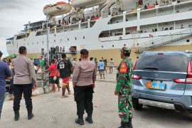 Koramil Biak Kota melakukan pengamanan pada arus balik mudik Natal