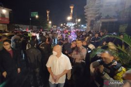 Keramaian malam Tahun Baru 2023 di Bandung terpusat di Jalan Asia Afrika
