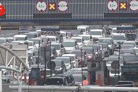 Arus balik diprediksi hari ini, gerbang tol Cikatama ramai lancar