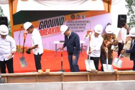 Fasilitas wisata lengkap mulai dibangun di kawasan Danau Toba