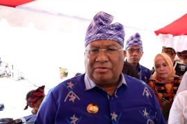 Gubernur Sultra akan copot pejabat yang hambat investasi