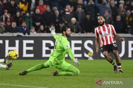 Liverpool tunduk 1-3 di kandang Brentford