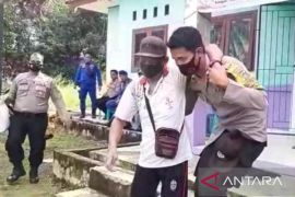 Bangka Barat tingkatkan kesadaran warga untuk  ikut vaksinasi penguat