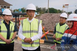 Kemarin, Presiden Jokowi tinjau Blok Rokan sampai obligasi 3 miliar dolar AS