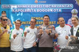 Polresta Bogor berikan edukasi aturan lalin ke komunitas vespa Jabodetabek