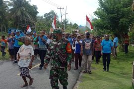 Posramil Warsa ikuti acara adat antar maskawin Kampung Fanindi