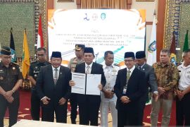 Pemprov Kepri tandatangani MoU persiapan pembangunan jembatan Batam - Bintan