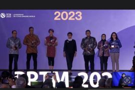Jurnalis ANTARA Yashinta Difa raih penghargaan Adam Malik Awards 2023