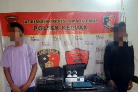Kurang 7 jam, dua pembobol SD 1 Pijot Lombok Timur ditangkap polisi