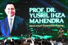 Yusril Ihza Mahendra: Majelis hakim keliru putuskan tunda pemilu 2024