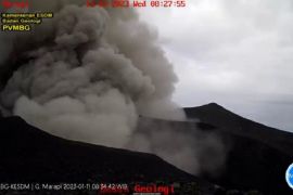 Gunung Marapi Sumatera Barat alami erupsi 127 kali