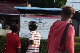 Arus balik libur tahun baru penumpang kapal pelabuhan Biak naik