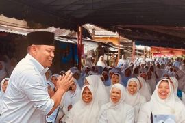 Silaturahmi dan peduli rakyat, H Borkat, SSos, MM selalu terdePAN