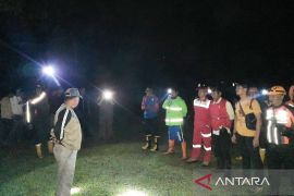 Tim gabungan evakuasi pelajar Bukittinggi tersesat di Lembah Ngarai Sianok