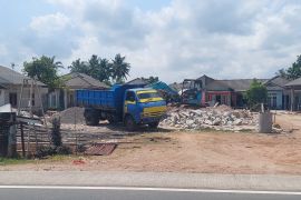 Warga Kurau Timur Bangka Tengah protes pembangunan toko ritel modern