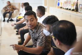 Eks pemain timnas sebut pengurus PSSI lebih banyak berpolitik daripada urus sepak bola