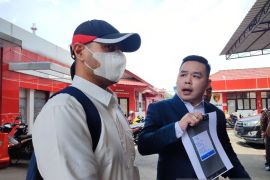 Ferry Irawan bantah tak menafkahi istrinya Venna Melinda