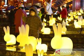 Liburan Imlek dimulai di China tanpa pembatasan COVID
