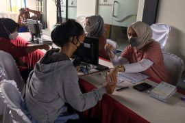 KUKM Perindag Penajam salurkan BLT Provinsi Kaltim kepada  5.000 UMKM