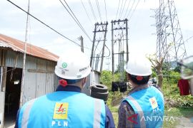 Ekonomi membaik, konsumsi listrik sektor bisnis di Sumbar tumbuh 11,45 persen