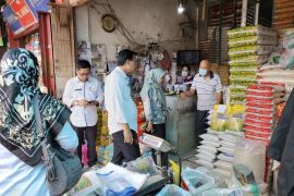 Bulog Lampung distribusikan beras 10.000 ton pada operasi pasar