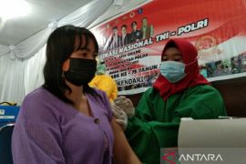 Vaksinasi COVID-19 dosis lengkap di Kendari mencapai 198.979 jiwa