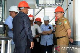 TP2D Kabupaten Bekasi kaji produksi air minum kemasan