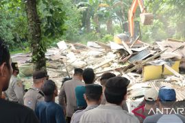 331 personel gabungan amankan eksekusi lahan di Passo