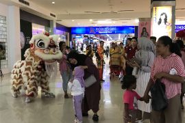 Atraksi Barongsai meriahkan perayaan imlek di Ambon