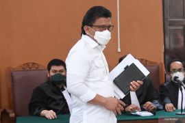 Kemarin, hakim diperiksa sampai tersangka ke empat korupsi BTS Kominfo